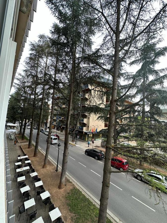 Appartamento Apartamento De Lucerito Jaca Esterno foto